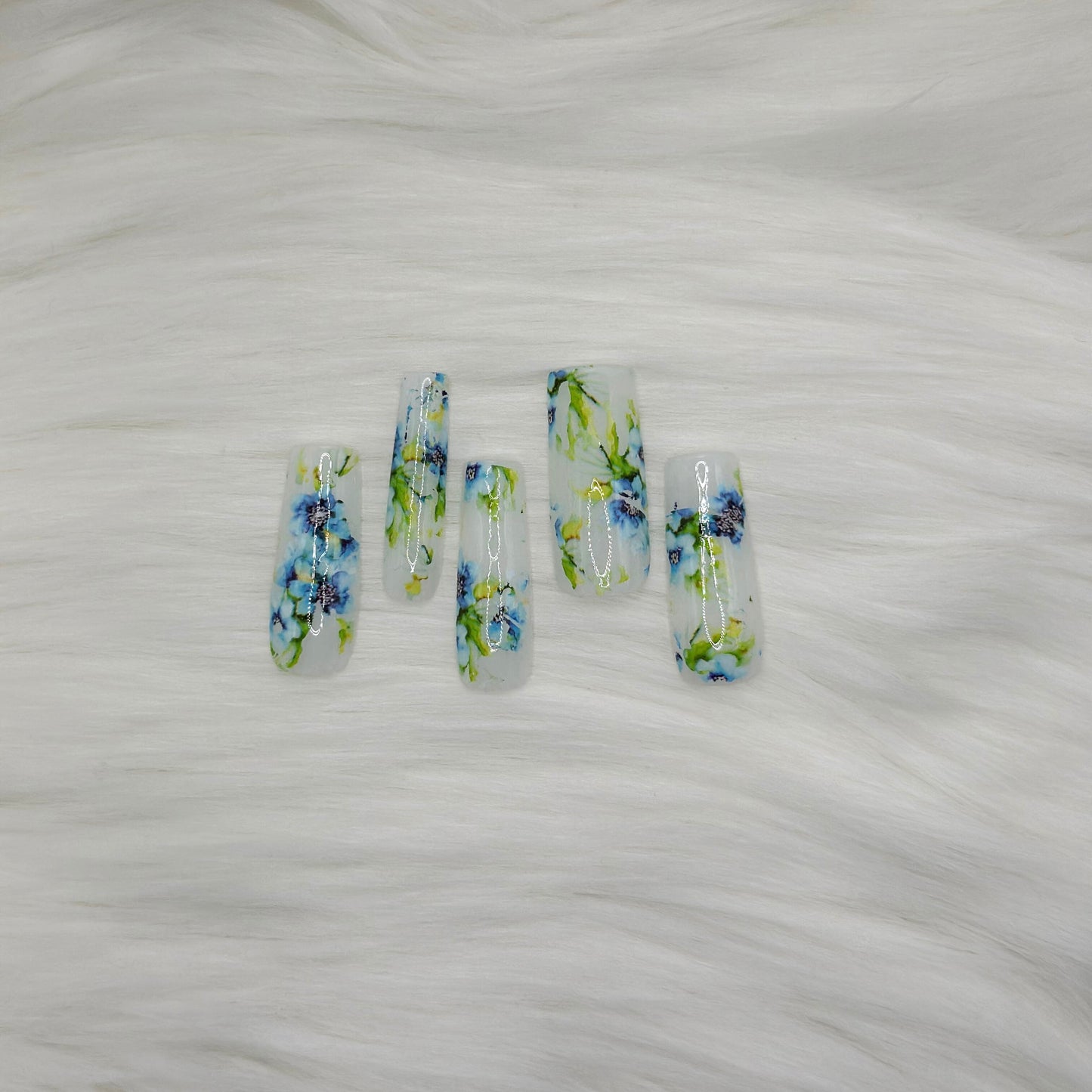 Blue Floral Print (Long Square)